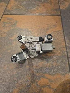 GMC ACADIA TAILGATE LIFTGATE REAR BACK WINDOW GLASS WIPER MOTOR OEM 2017-2020  - Bild 1 von 7