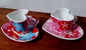 Lote de 2 juegos de tazas y platillos Demitasse en forma de corazón Expresso - Imagen 1 de 5