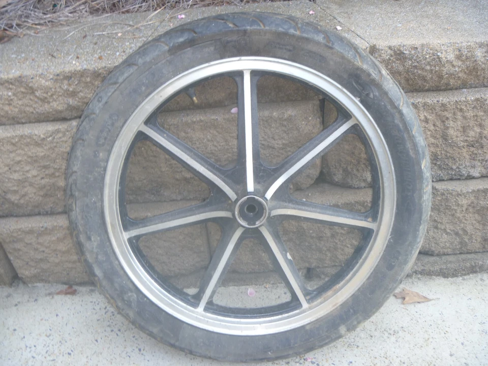 Llanta delantera J 19 x MT 2,15 Kawasaki VN1500 Vulcan 88 88 de fábrica OEM 88-99 Foto 1 de 2