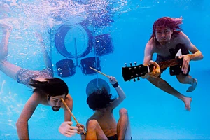 NIRVANA - REFRIGERATOR PHOTO MAGNET 3"-5" - Picture 1 of 1
