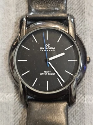 Relógio de quartzo masculino Skagen mostrador preto pulseira de couro original data da caixa. Corrida! - Imagem 1 de 4