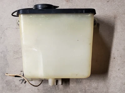 1971 Ford T-Bird,76-78 Mustang,83-87 F-250/F350 Windshield Washer Bottle NOS - Image 1 of 4