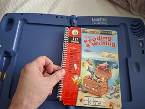 Leap Frog LeapPad Plus Writing System with 4 Books & 03 Cartridges & Case Tested - Picture 1 of 13