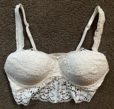 Victorias Secret 粉色花边文胸白色钢圈衬垫聚拢套衫 M 码 — 第 1/4 张图片