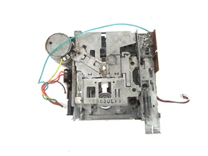 Mecanismo de cubierta de cinta estéreo para automóvil CLARION ARB4171R ASS'Y PAT# 930-0723-80 - Imagen 1 de 7