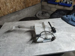 MITSUBISHI OUTLANDER MK2 WINDSCREEN WASHER FLUID BOTTLE TANK 2012 - Picture 1 of 8