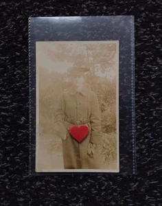 Ireland Postcard : Showing A Woman In Uniform , Possibly " Cumann Na MBan " - Picture 1 of 3