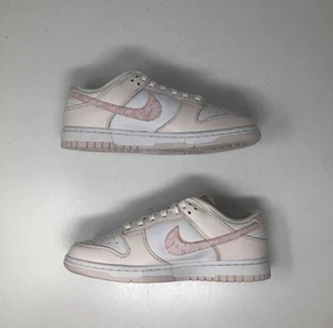 Nike Women’s Nike Dunk Low White / Pink Size 9W FD1449-100 BRAND NEW (SCUFFS) - Picture 1 of 6