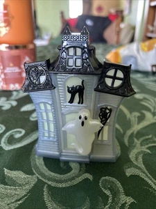 Luce notturna Ghostly Haunted House Wallflower plug in luce bagno e corpo funziona usata in ottime condizioni - Foto 1 di 9