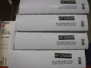 Fleetguard Air Filter # AF25848 (4 filter lot) - NOS (New Old Stock) - Imagen 1 de 3