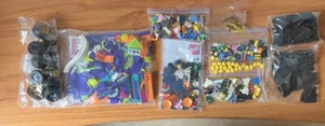 LEGO - 1.400 Piezas Sueltas -Mezcla Nuevas y Usadas -Bases y Piezas Minifiguras - Imagen 1 de 4