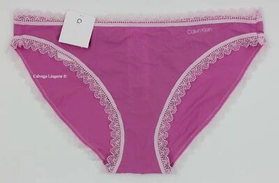 Nuevo con etiquetas Bikini Calvin Klein QD3840 "Coqueteo" de nailon con ribete de encaje, rosa/blanco (670) Foto 1 de 4