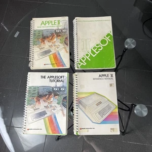Lot de manuels Apple II - Photo 1/5