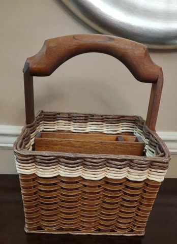 Handmade FOX CREEK USA 2004 Signed Wood Magazine Book Basket. SJS Cover