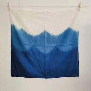 Berge Shibori Bandana, Indigo Batik Schal, natürlich handgefärbt, Baumwolle 21" - Bild 1 von 5