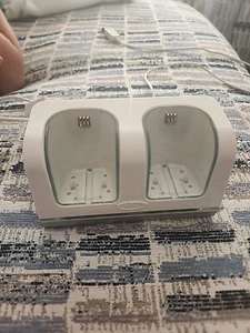 Intec Nintendo Wii Controller Charging Station - Picture 1 of 6