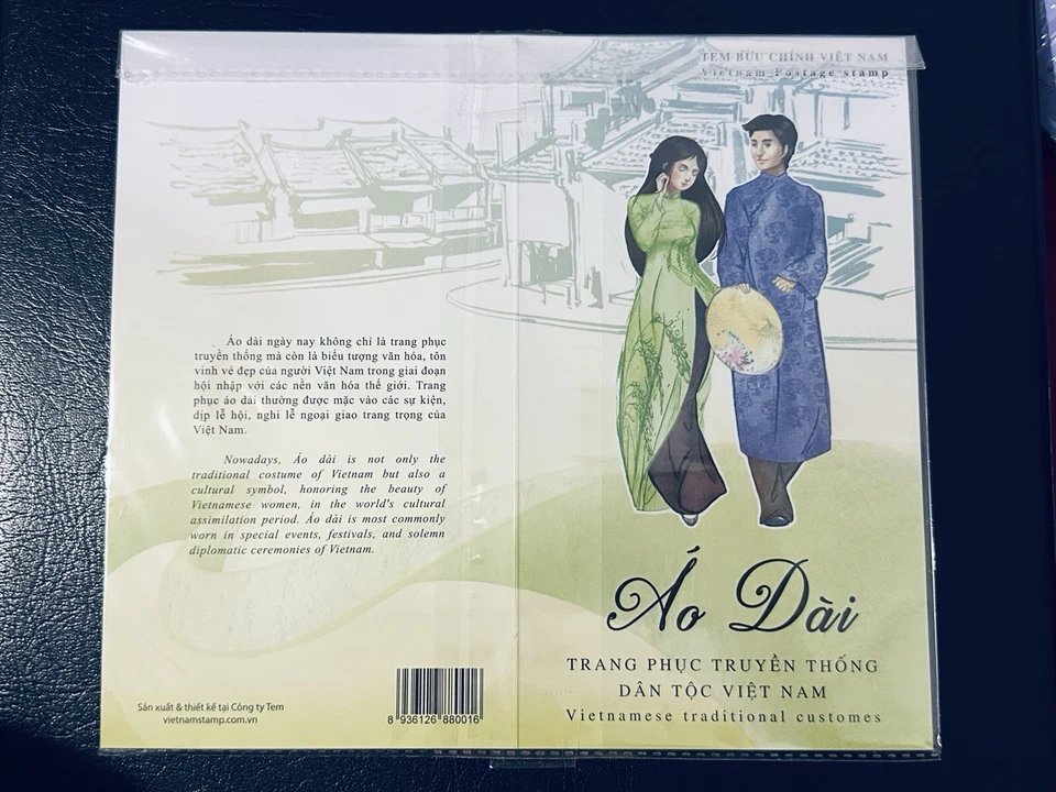 Vietnam Stamp Presentation Pack Vietnamese Women's Traditional Customes Used - Image 1 of 2