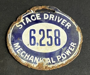 LONDON CARRIAGE DRIVER VINTAGE MOTOR BUS MECHANICAL HORSE POWER ENAMEL BADGE - Picture 1 of 6