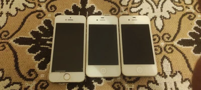 iphone 5s + 2 4s "Pezzi Di Ricambio" - Immagine 1 di 4