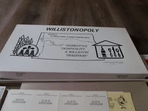 COLLECTIBLE 1985 WILLISTONOPOLY NORTH DAKOTA BOARD GAME COMPLETE - Picture 1 of 5