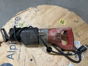 Milwaukee 6537-22 Sawzall 120V Corded Used Good Working Condition - Picture 1 of 3