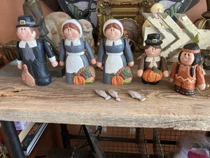 Pilgrims Indian Figurines Thanksgiving Midwest of Cannon Falls Eddie Walker - Picture 1 of 11