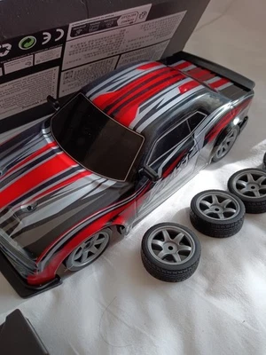 RC Drift Car ad alte prestazioni [scala 1/16] 4x4. Trasmissione CVT, nuova - Immagine 1 di 4