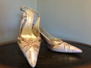Vintage woman's lilac shoes. Amelia. Brand J. Renee. Size 8.5 - Picture 1 of 17