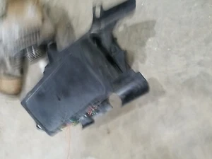 2005 05 Chevrolet Chevy Venture Engine Fuse Box 10349176 - Picture 1 of 5