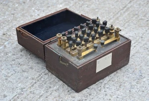 alte Vintage wissenschaftliche Wheatstone Brücke Widerstand Box - Bild 1 von 8