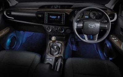 JUEGO DE 2 PUNTOS LÁMPARA DE PIE IZQUIERDA/DERECHA ORIGINAL PARA TOYOTA HILUX REVO 2015-22 Foto 1 de 4