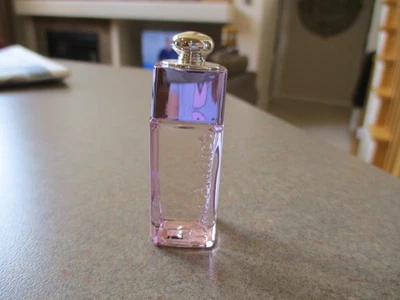 DIOR ADDICT TO LIFE POR CHRISTIAN DIOR 0,17 OZ/5 ML EAU DE TOILETTE Mini Viagem - Imagem 1 de 3