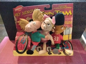 Ehi Arnold! Set peluche Toon Team 7" di Mattel Arnold Helga Gerald 1997 nuovo con etichette NRFB - Foto 1 di 5