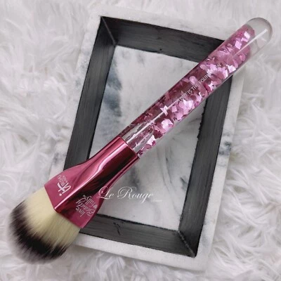  IT Cosmetics Love Is The Foundation Pennello Cuore Nuovo Autentico 2020 Edizione Limitata - Immagine 1 di 4