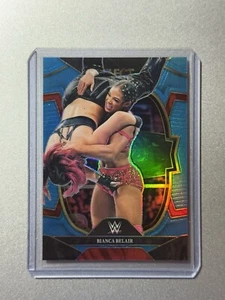 Bianca Belair Panini Select WWE 2023 BLUE PRIZM PARALLEL SP /249 - Bild 1 von 2