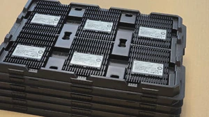 8x NEW Dell 3.84TB U.3 NVMe Gen4 SSD Micron 7500 PRO MTFDKCC3T8TGP Dell 0GT3F3 - Bild 1 von 6