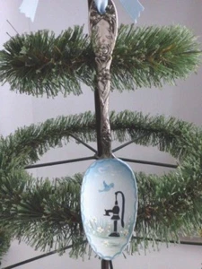 Adorno de cuchara vintage pintado a mano Bluebird en cinta, hecho en EE. UU., ¡Tan único! - Imagen 1 de 3