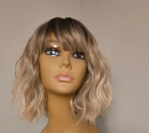 CUTE MIXED BLONDE WAVY WIG WITH BANGS HIGHLIGHTS OMBRE - Picture 1 of 9