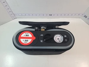 MOPAR Tire Service Kit 68417610AA With Case - Picture 1 of 9