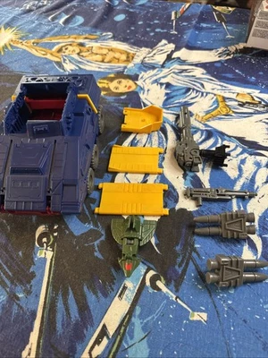 Vintage G1 Transformers GROUNDSHAKER Complete 1989 Hasbro Micromaster GREAT!! - Image 1 of 4