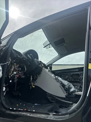 Sello de puerta delantera izquierda Toyota Venza/tira climática 2009-16 Foto 1 de 2