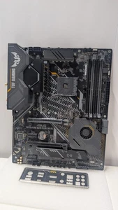 Asus TUF Gaming X570-Plus Wifi AMD AM4 DDR4 ATX scheda madre - Foto 1 di 13