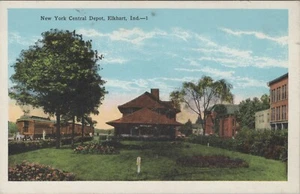 Train at Station Railroad Depot Elkhart Indiana New York Central WB 1920s F447 - Picture 1 of 2