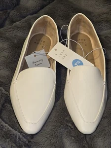 A New Day Women's Shoe Size 7.5 Cream Faux Leather Hayes Loafer Flats NWT - Picture 1 of 6