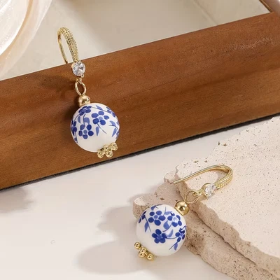 Nuevos pendientes colgantes vintage de porcelana azul y blanco simples para mujer Foto 1 de 2