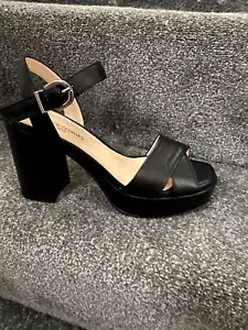 Russell & Bromley Topform Black Leather Sandals Womens Size EU 41 uk 8 - Picture 1 of 3