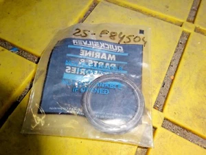 25-F84504 GENUINE Mercury Chrysler Force Outboard Thermostat Grommet - Foto 1 di 2