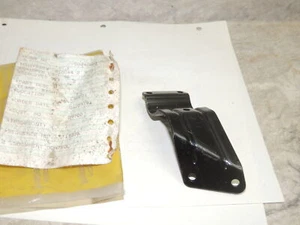 McCulloch 240804 Right Clamp Chainsaw NOS OEM - Bild 1 von 3