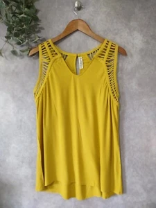 Terzo Millennio Italy Top Womens S Yellow Pullover  Sleeveless  Key Hole Neck - Picture 1 of 9