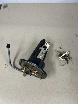 Bomba de combustible Honda CBR 1000RR 04-05 gasolina fabricante original buen stock #0230 Foto 1 de 4